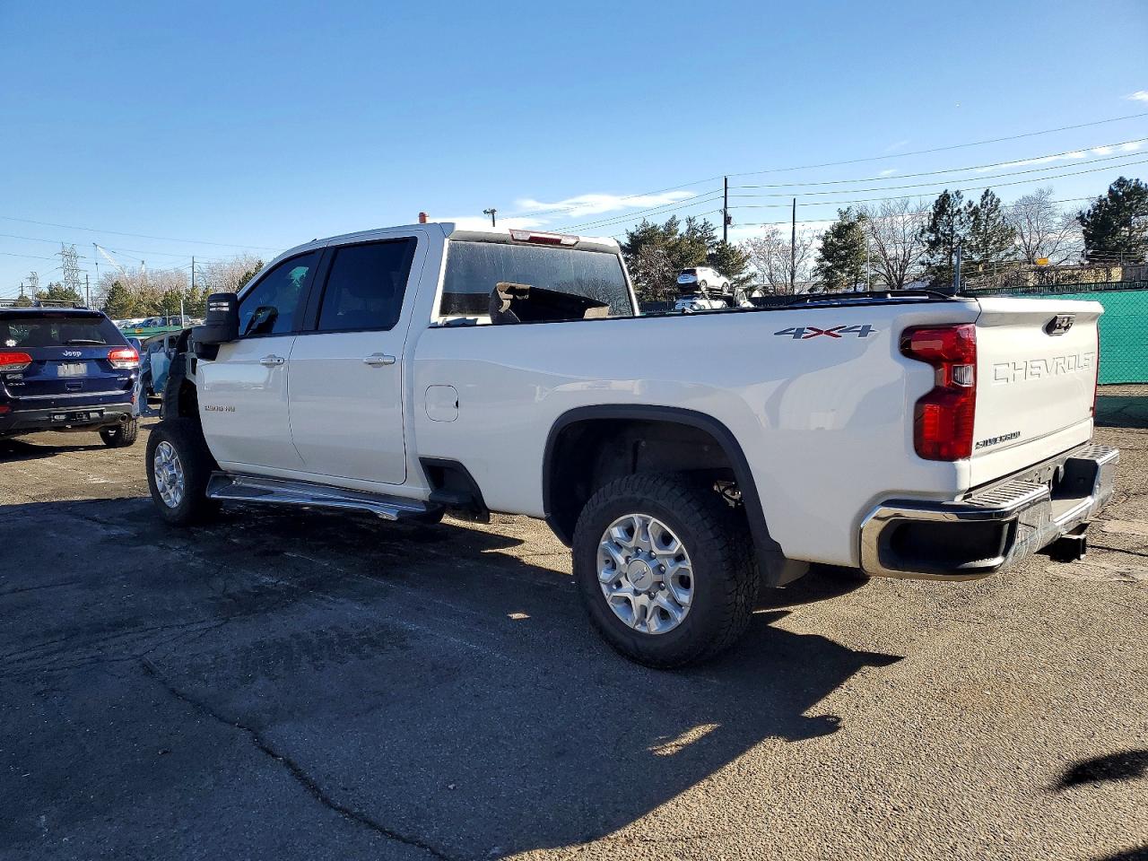 2020 CHEVROLET SILVERADO K2500 HEAVY DUTY LT photo 2