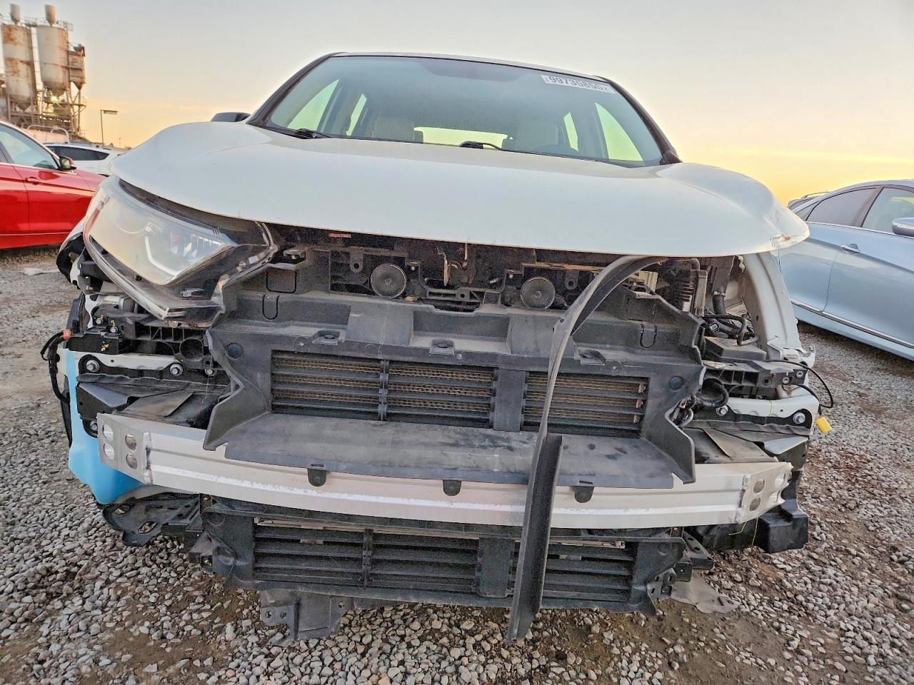 2018 HONDA CR-V LX photo 5