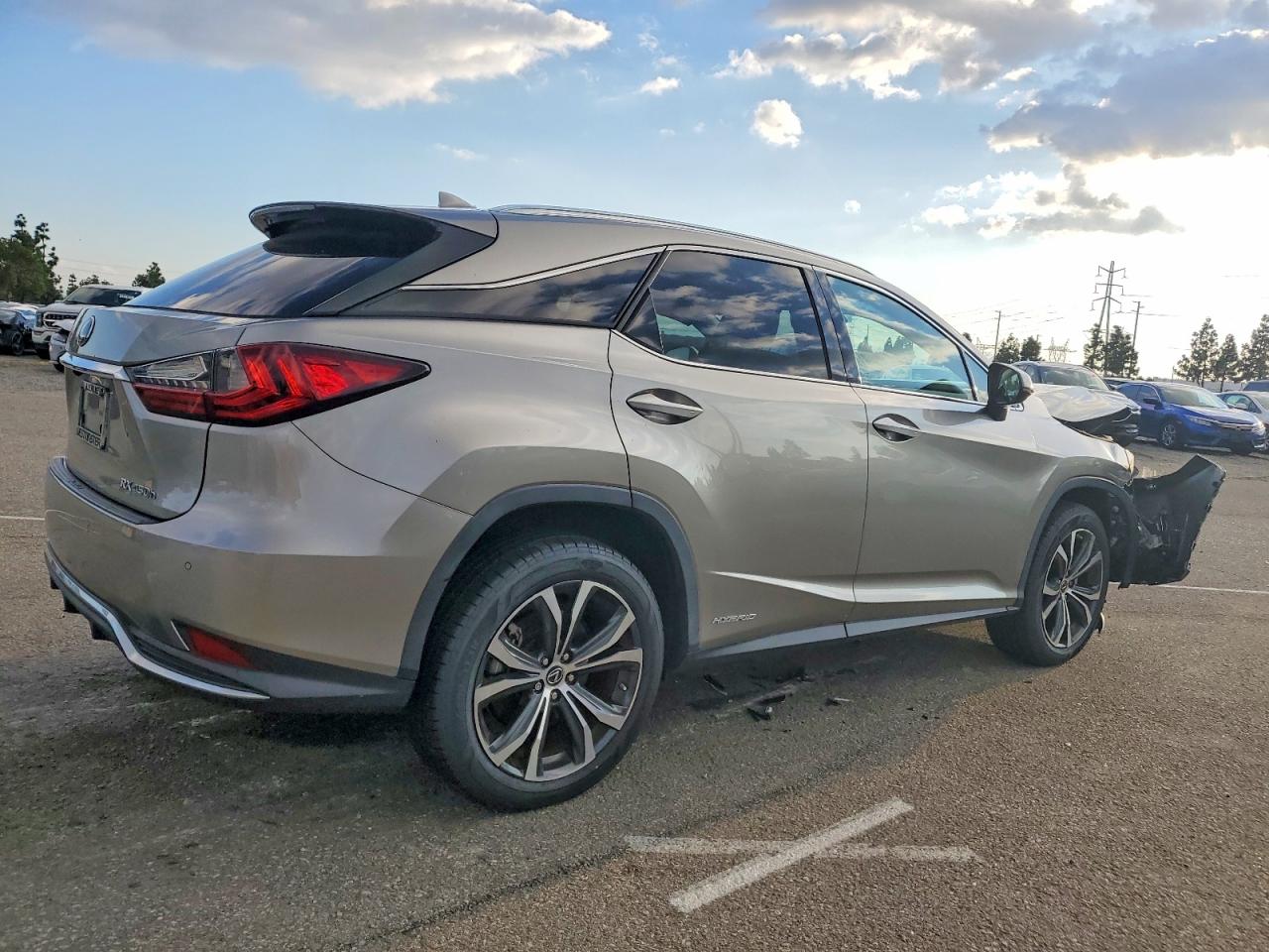 2021 LEXUS RX 450H photo 3