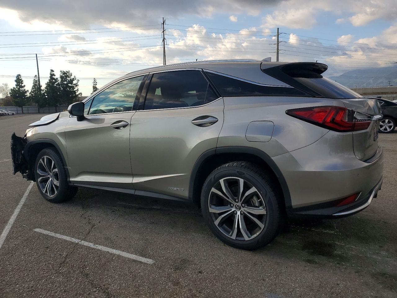 2021 LEXUS RX 450H photo 2