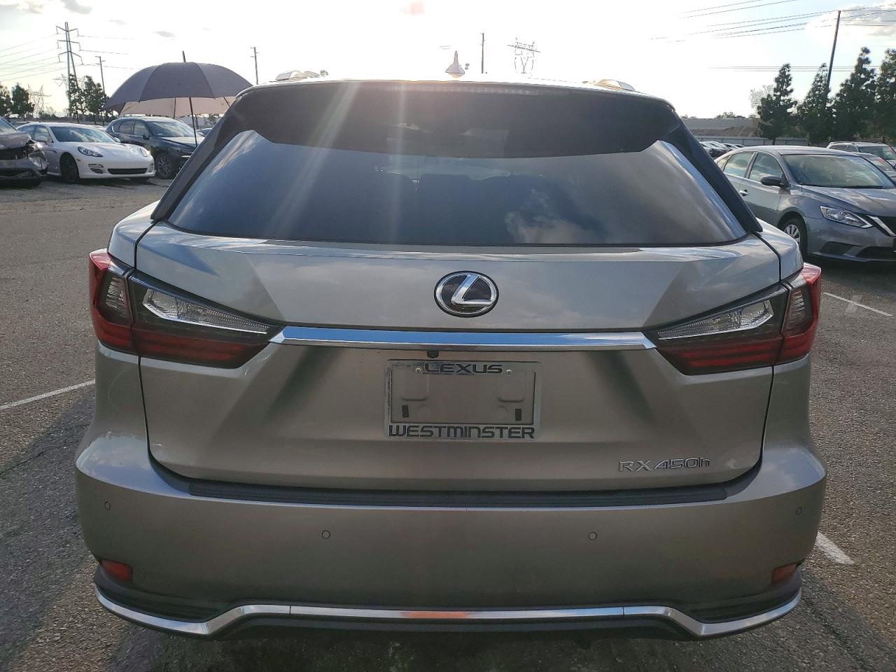 2021 LEXUS RX 450H photo 6