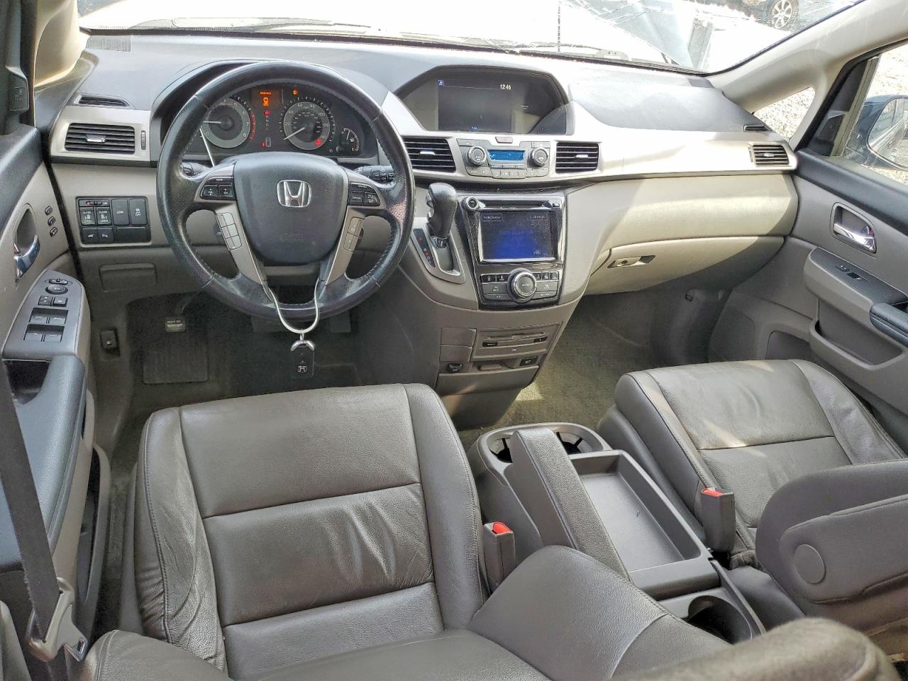 2016 HONDA ODYSSEY TOURING photo 8