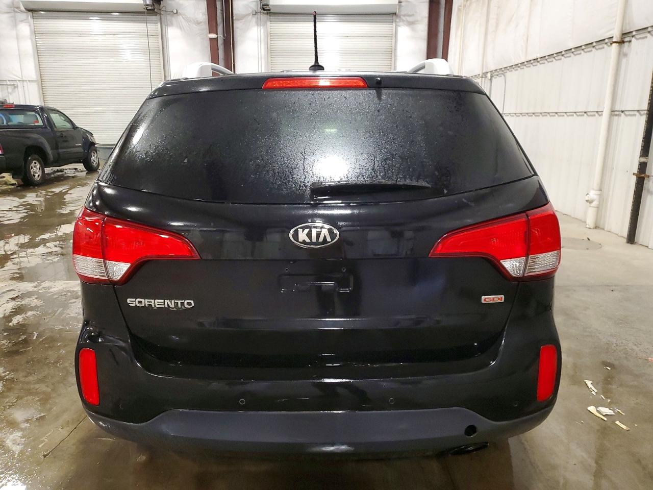 2015 KIA SORENTO LX photo 6
