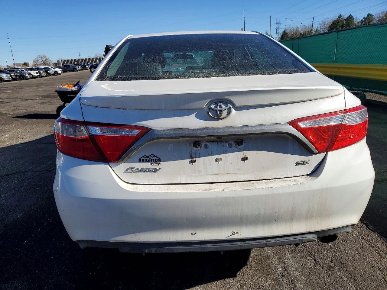 2016 TOYOTA CAMRY LE photo 6