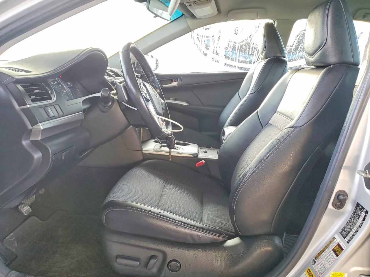 2014 TOYOTA CAMRY L photo 7