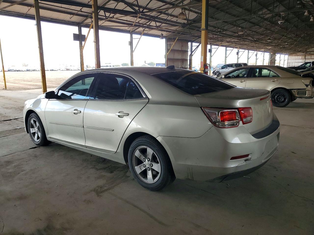 2014 CHEVROLET MALIBU LS photo 2