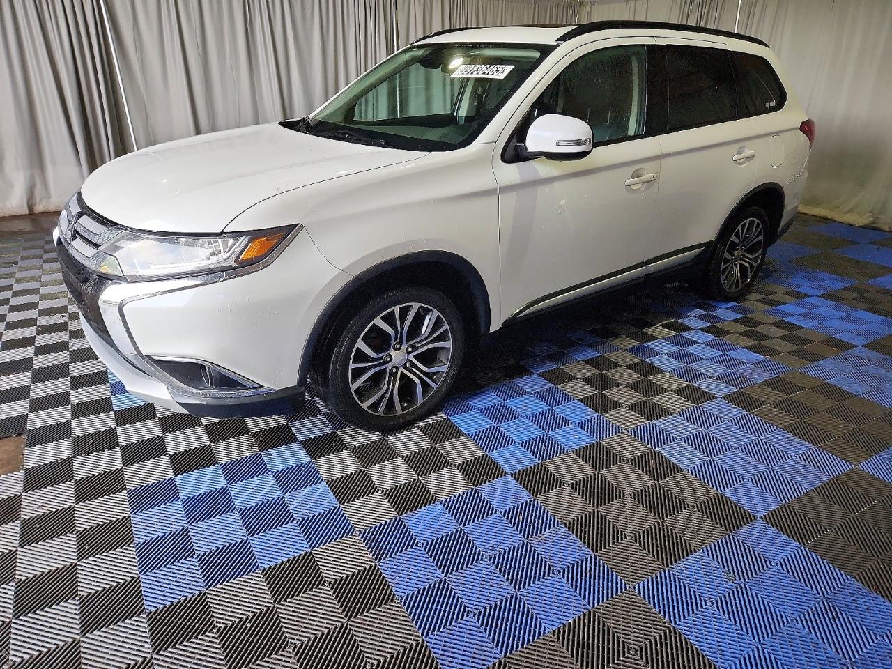 2016 MITSUBISHI OUTLANDER