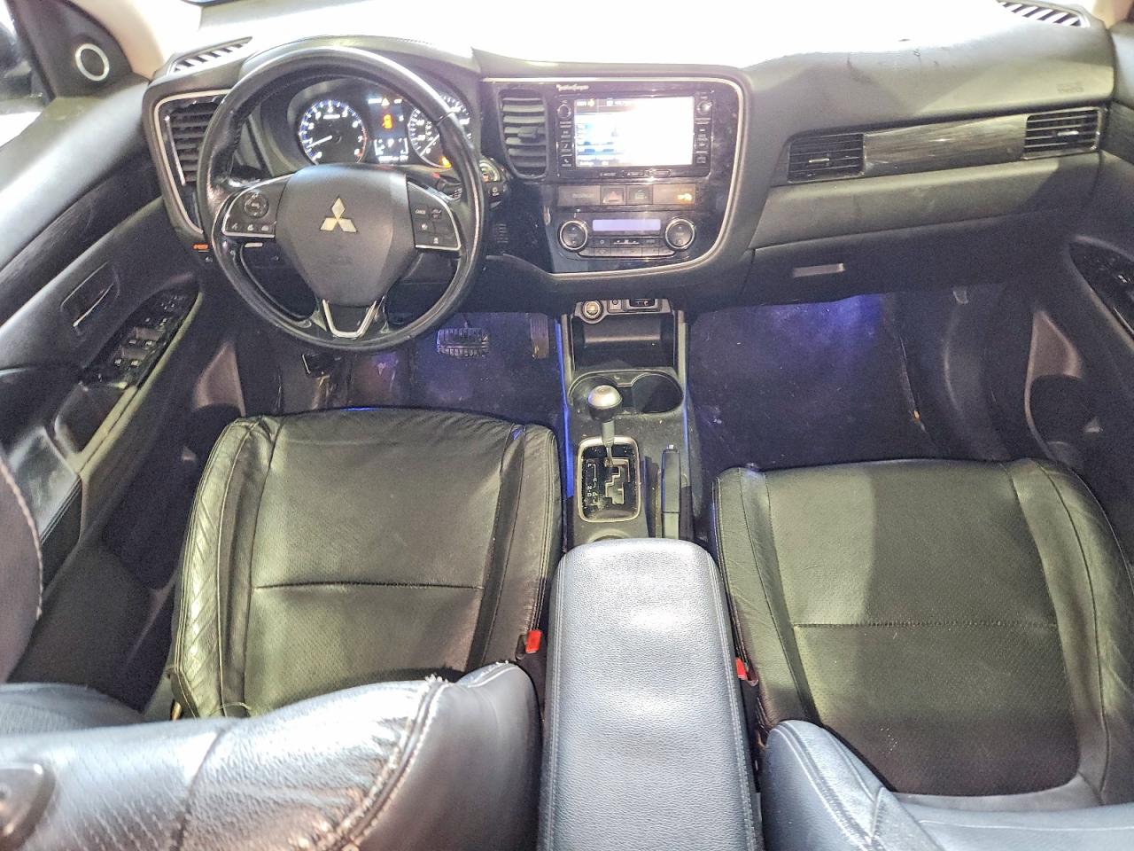 2016 MITSUBISHI OUTLANDER SE photo 8