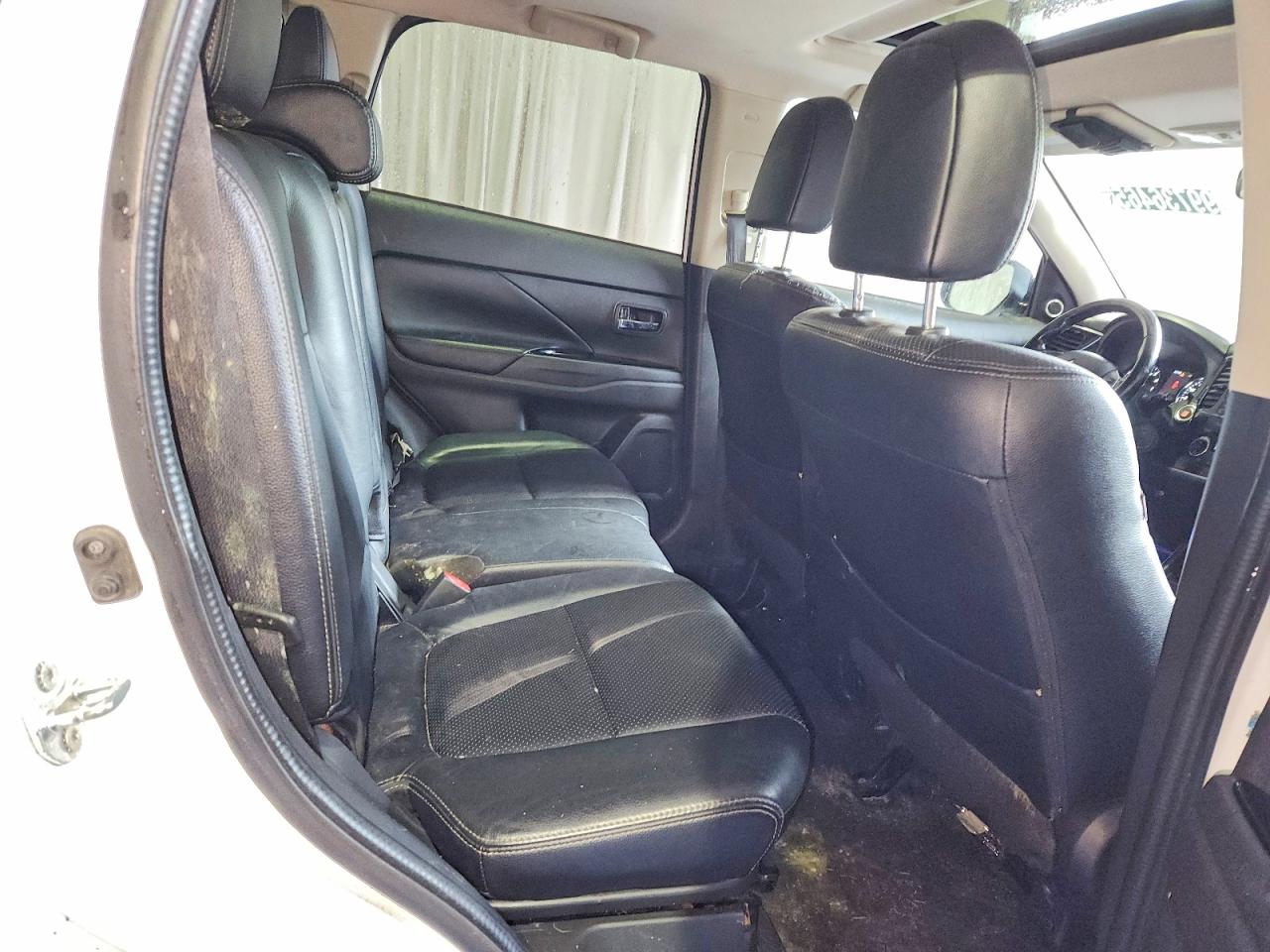 2016 MITSUBISHI OUTLANDER SE photo 11
