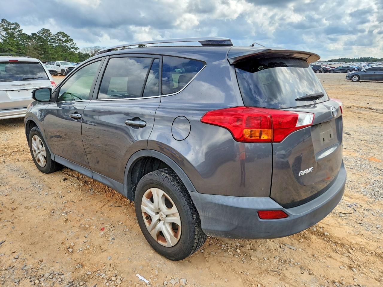 2014 TOYOTA RAV4 LE photo 2