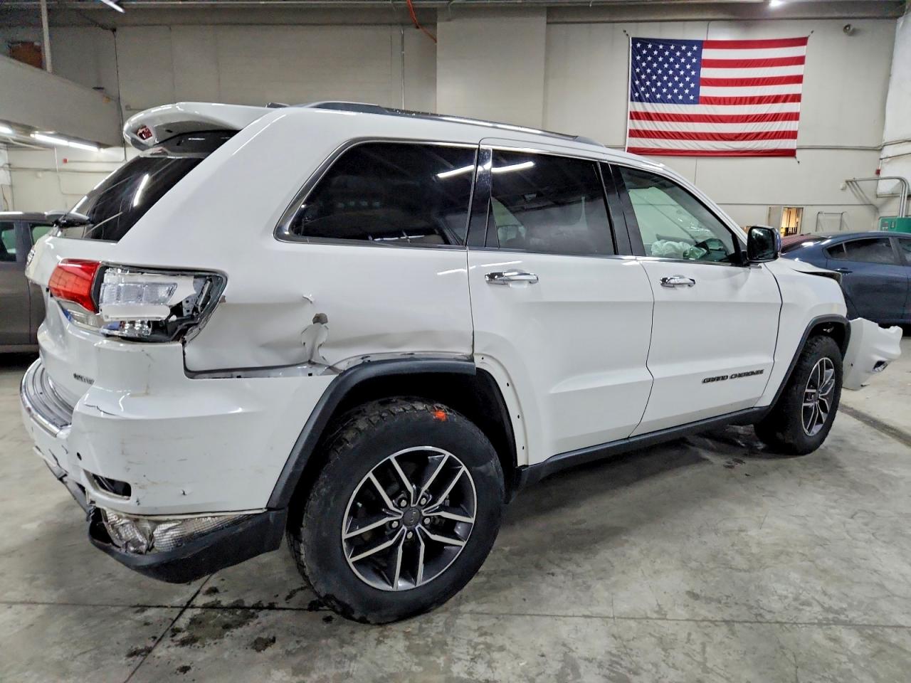 2019 JEEP GRAND CHEROKEE LIMITED photo 3