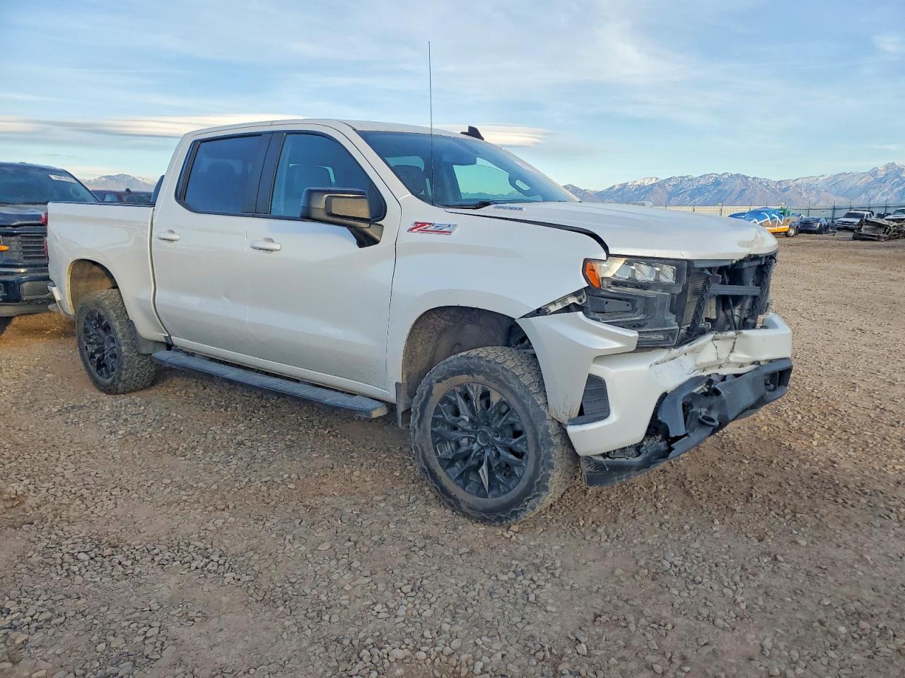 2021 CHEVROLET SILVERADO K1500 RST photo 4