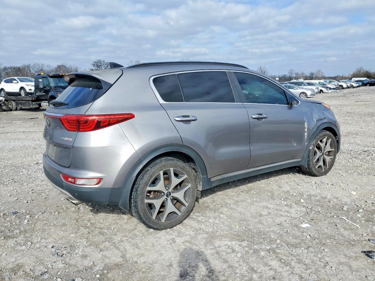 2018 KIA SPORTAGE SX photo 3