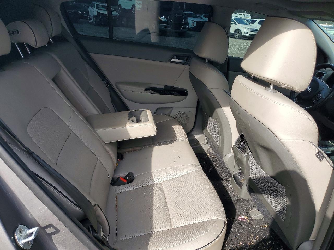2018 KIA SPORTAGE SX photo 11