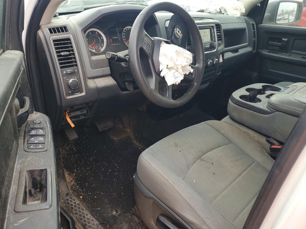 2018 RAM 1500 ST photo 8