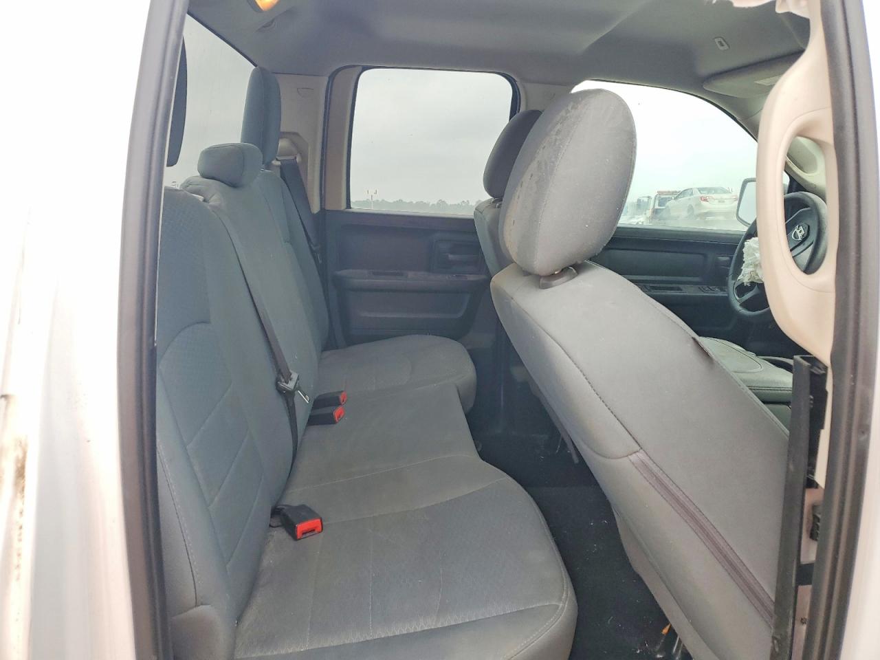 2018 RAM 1500 ST photo 10