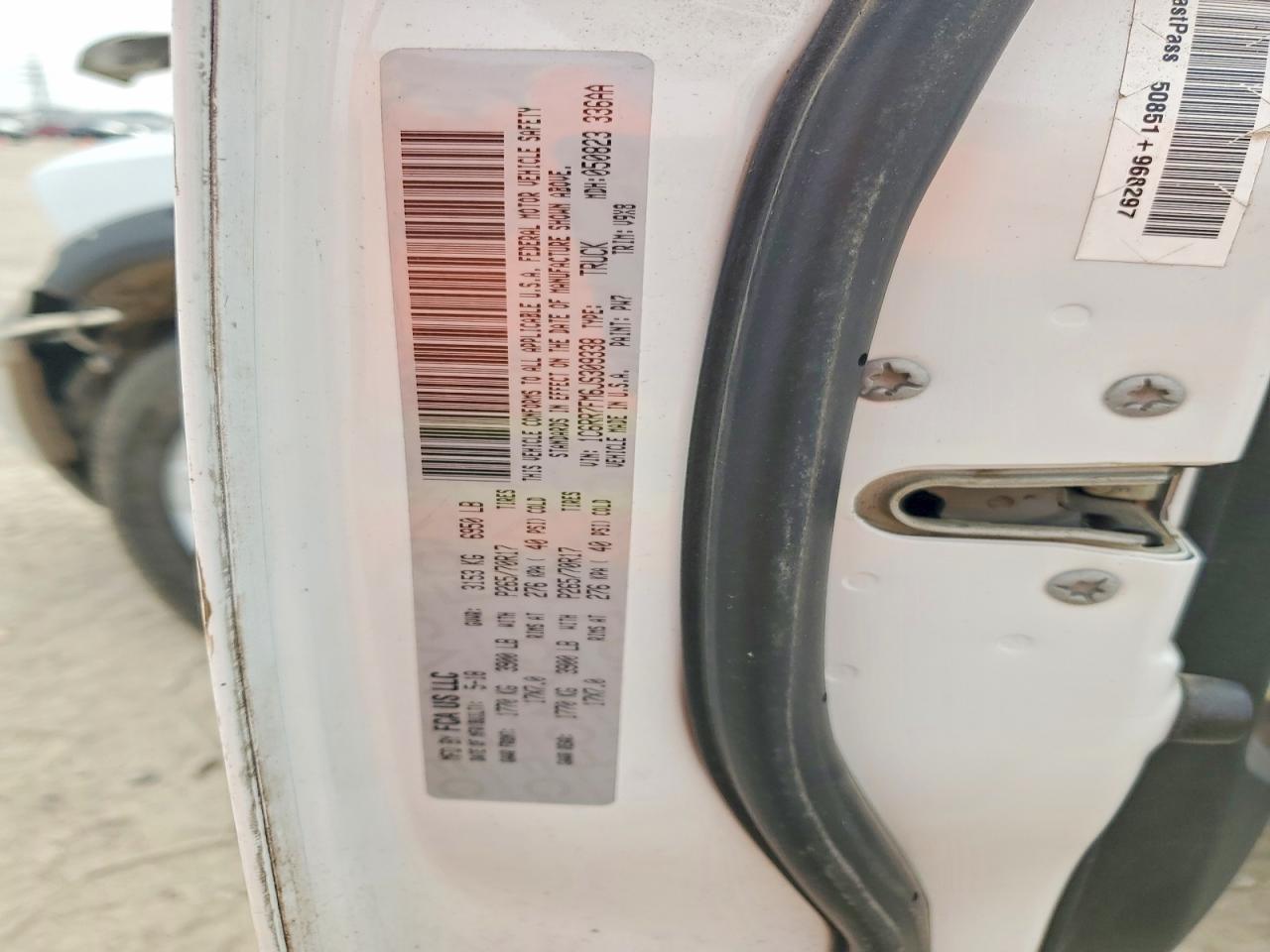 2018 RAM 1500 ST photo 12