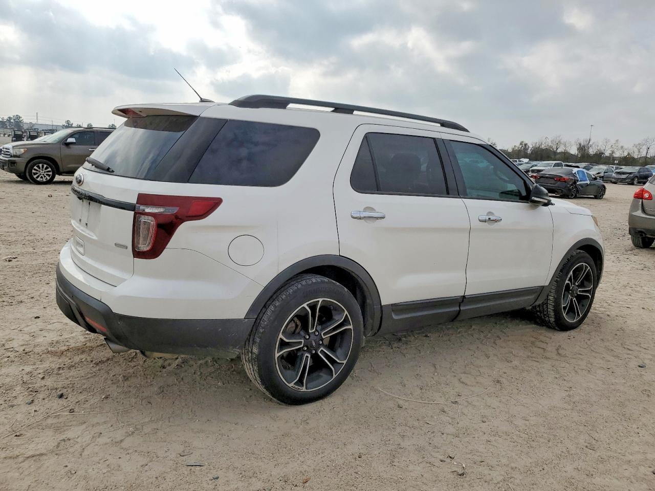 2014 FORD EXPLORER SPORT photo 3