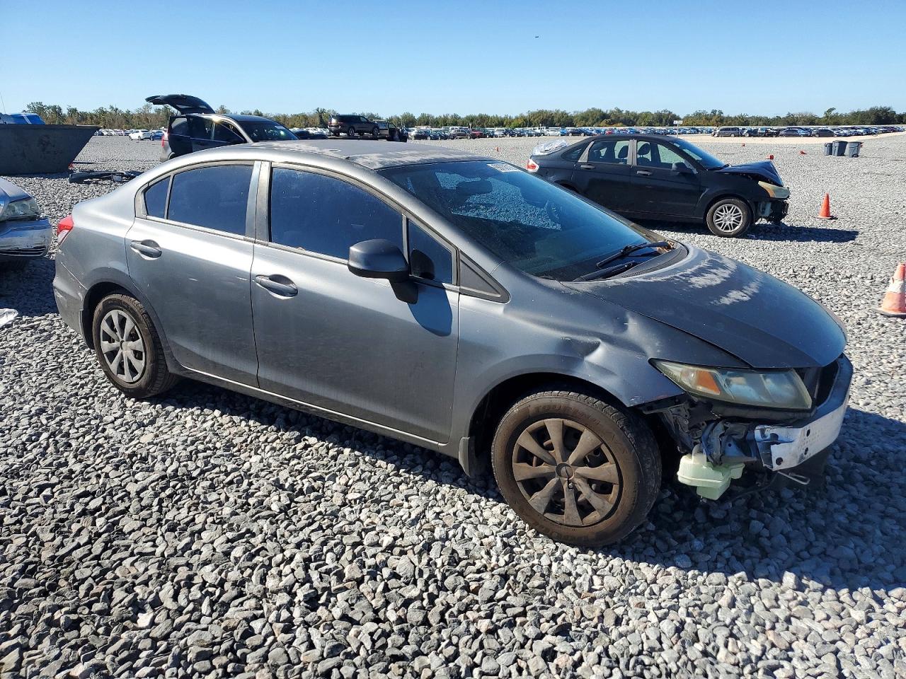 2013 HONDA CIVIC LX photo 4