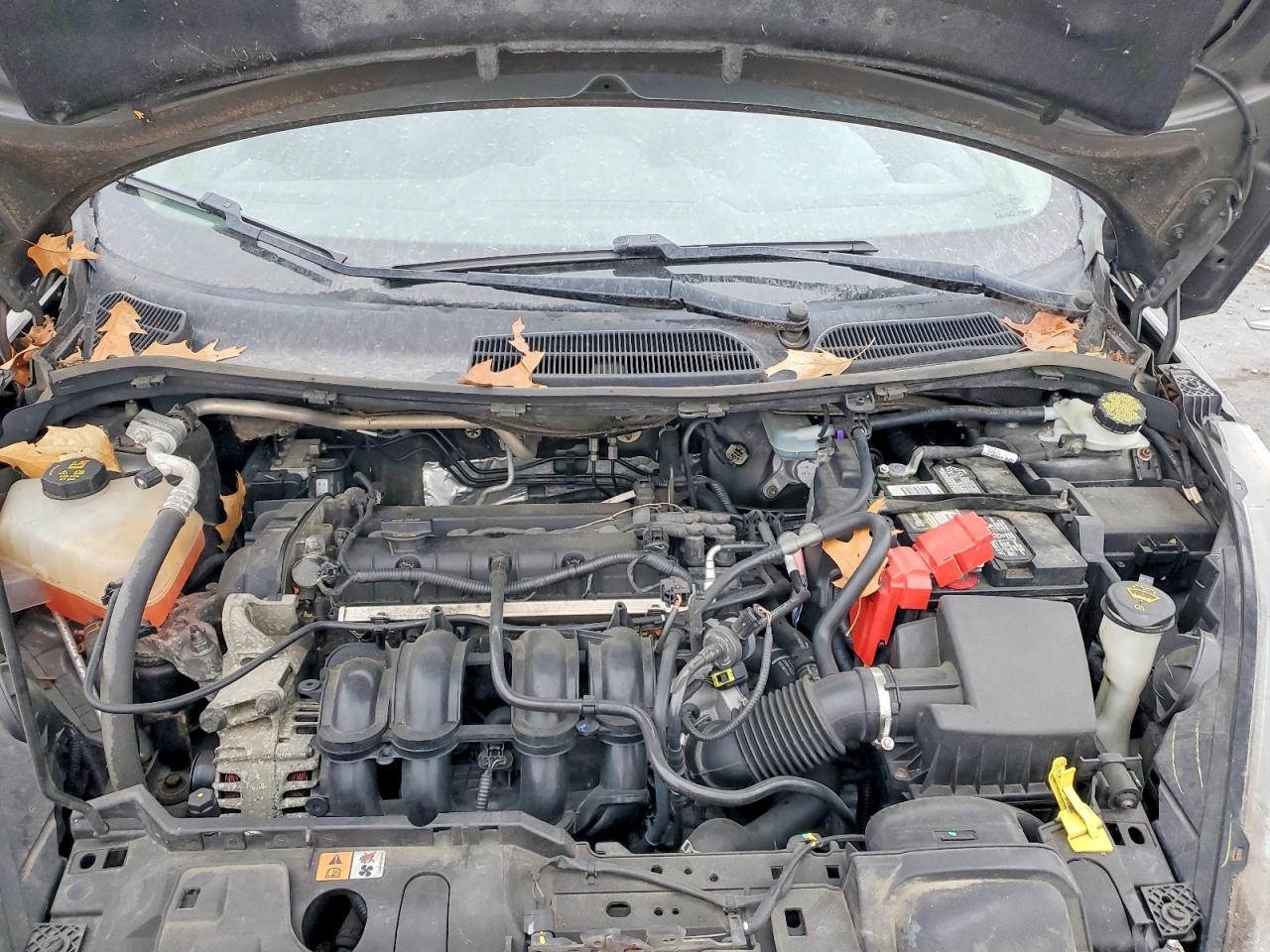 2016 FORD FIESTA SE photo 21
