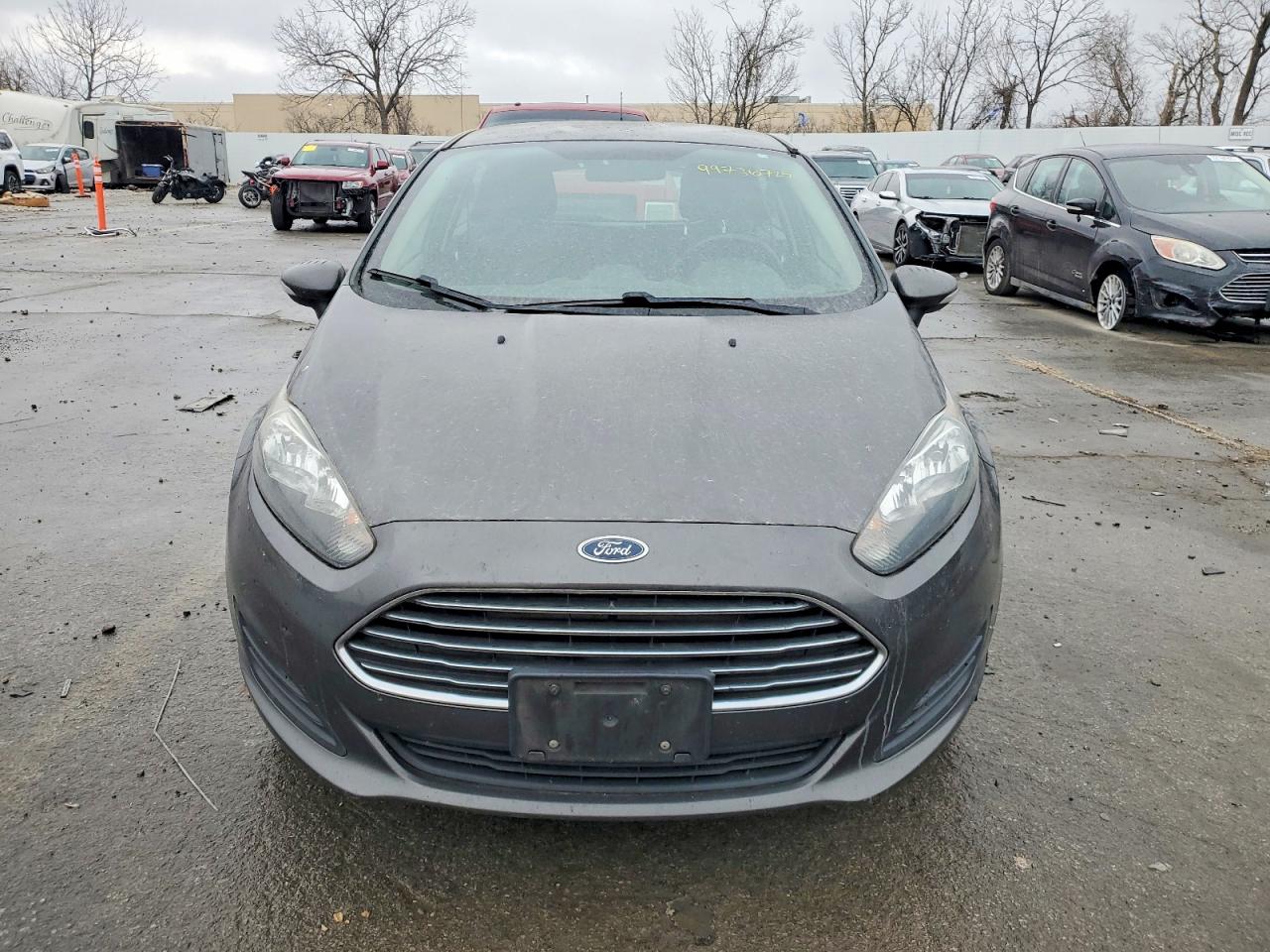 2016 FORD FIESTA SE photo 9