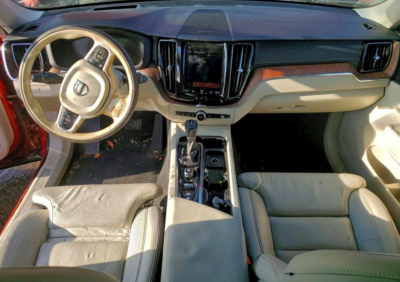 2019 VOLVO XC60 T6 INSCRIPTION photo 8