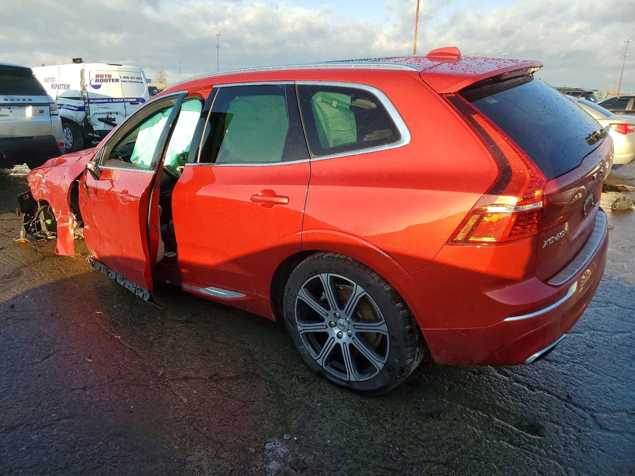 2019 VOLVO XC60 T6 INSCRIPTION photo 2