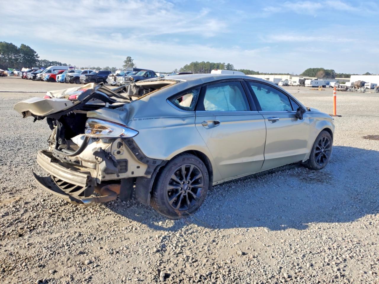 2017 FORD FUSION SE photo 3