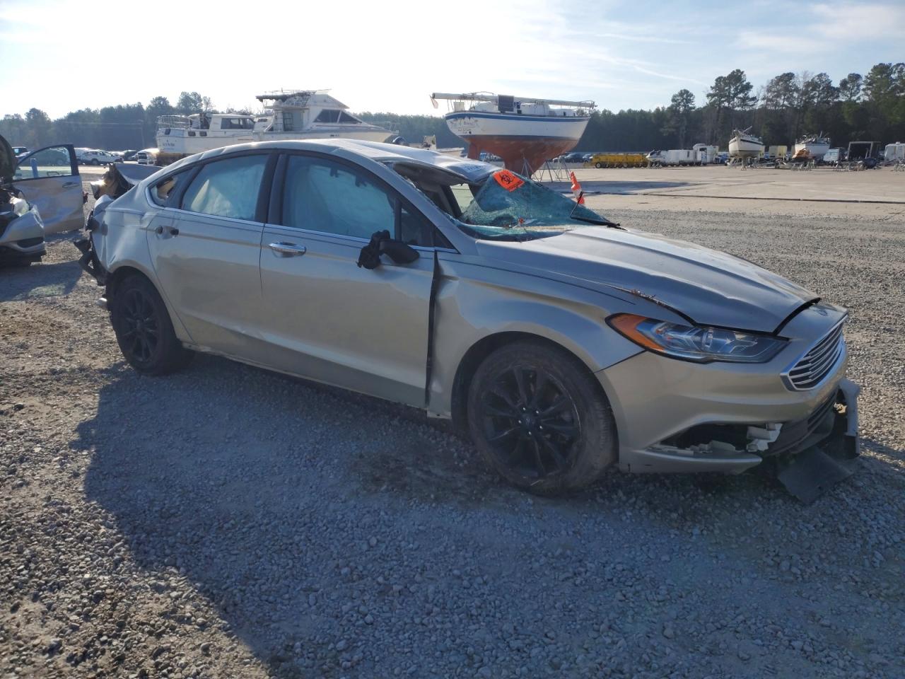 2017 FORD FUSION SE photo 4