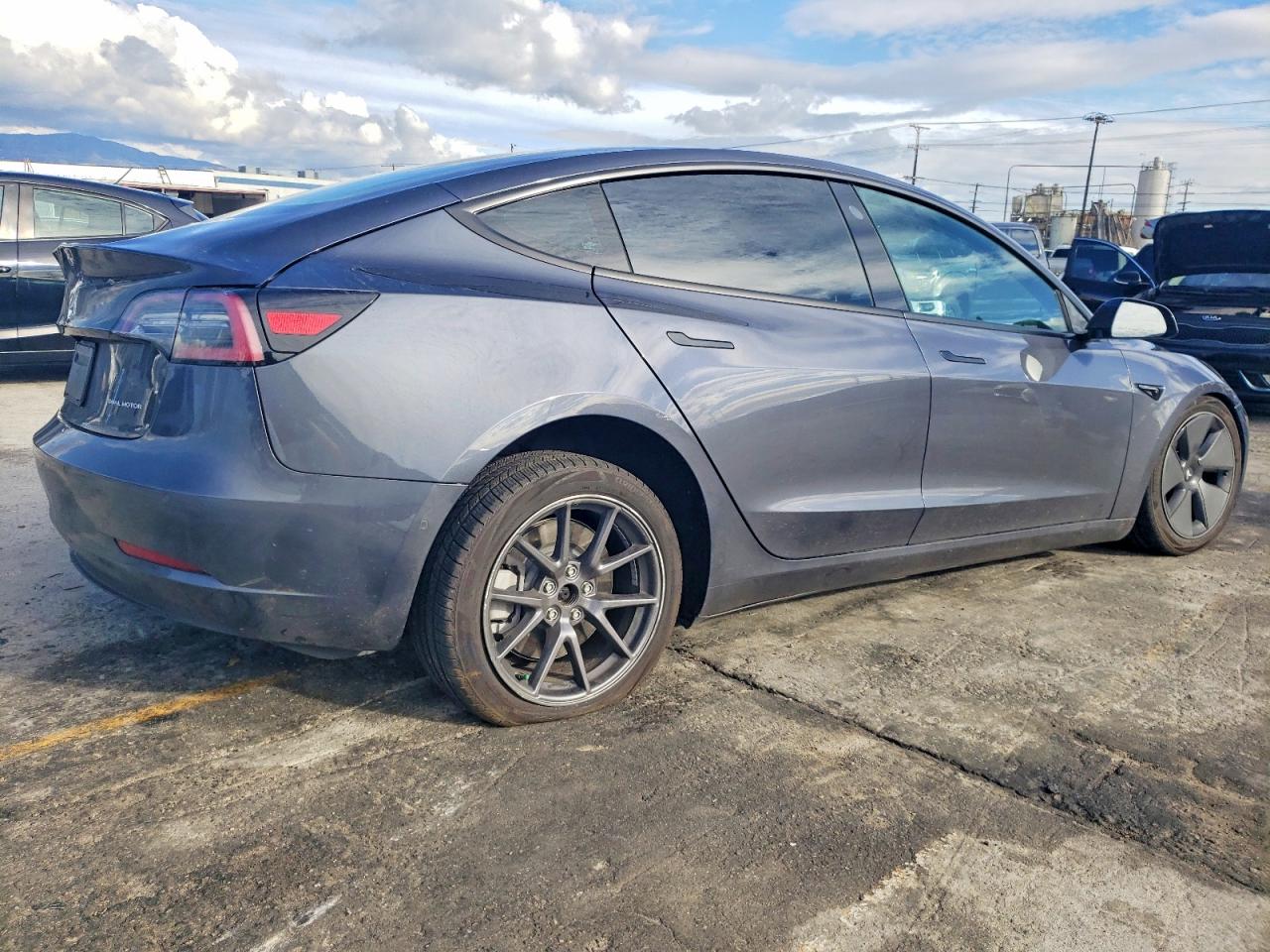 2021 TESLA MODEL 3 photo 3