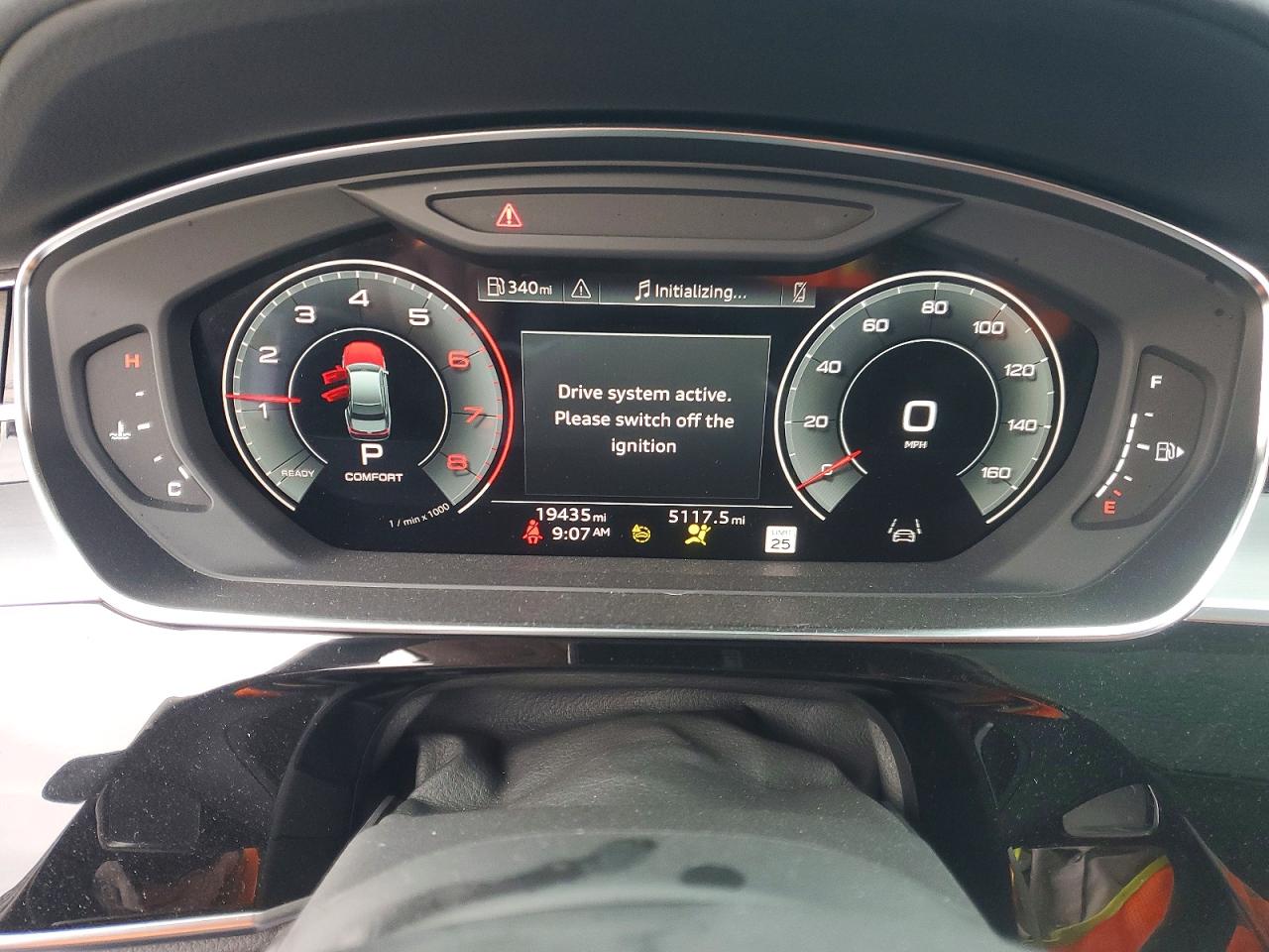 2023 AUDI A8 L photo 9