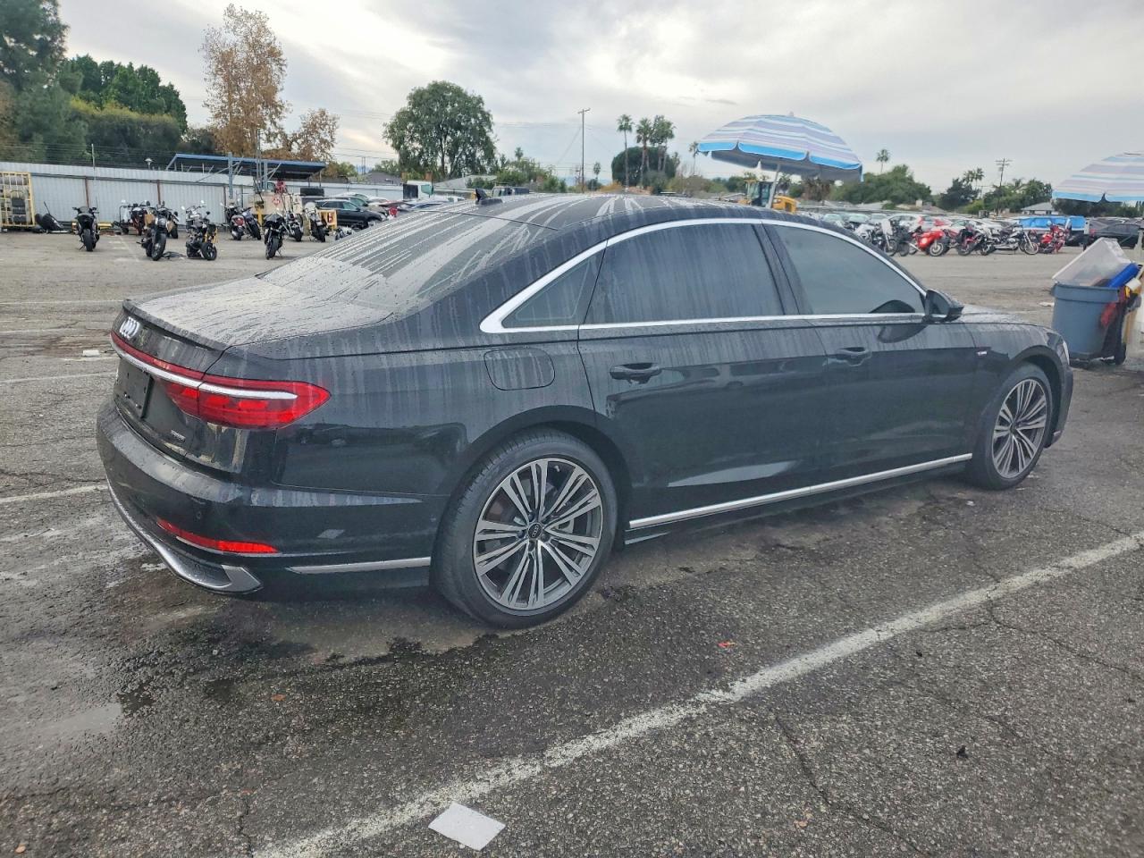 2023 AUDI A8 L photo 3