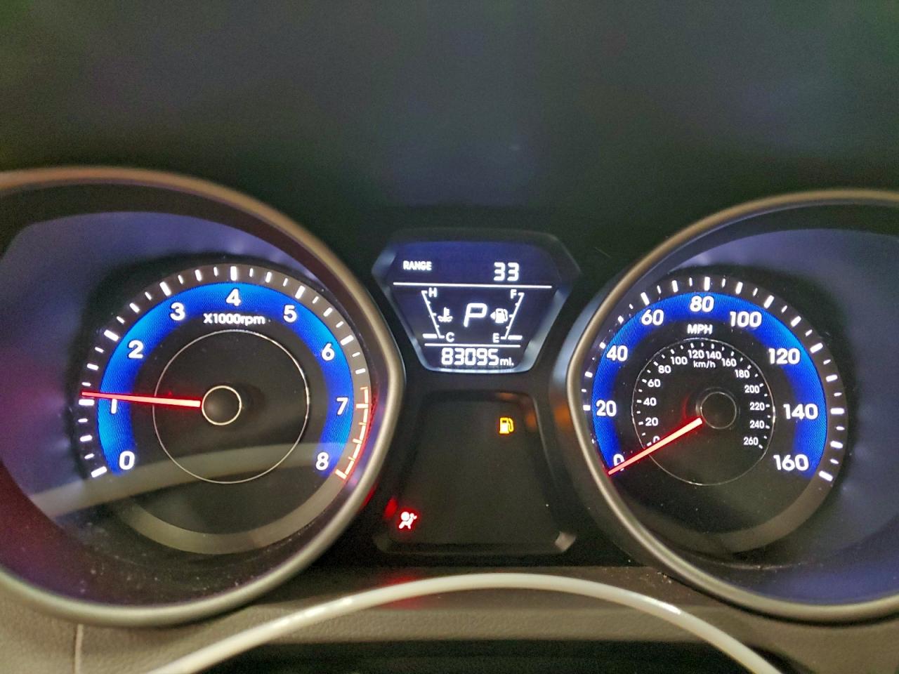 2015 HYUNDAI ELANTRA SE photo 9