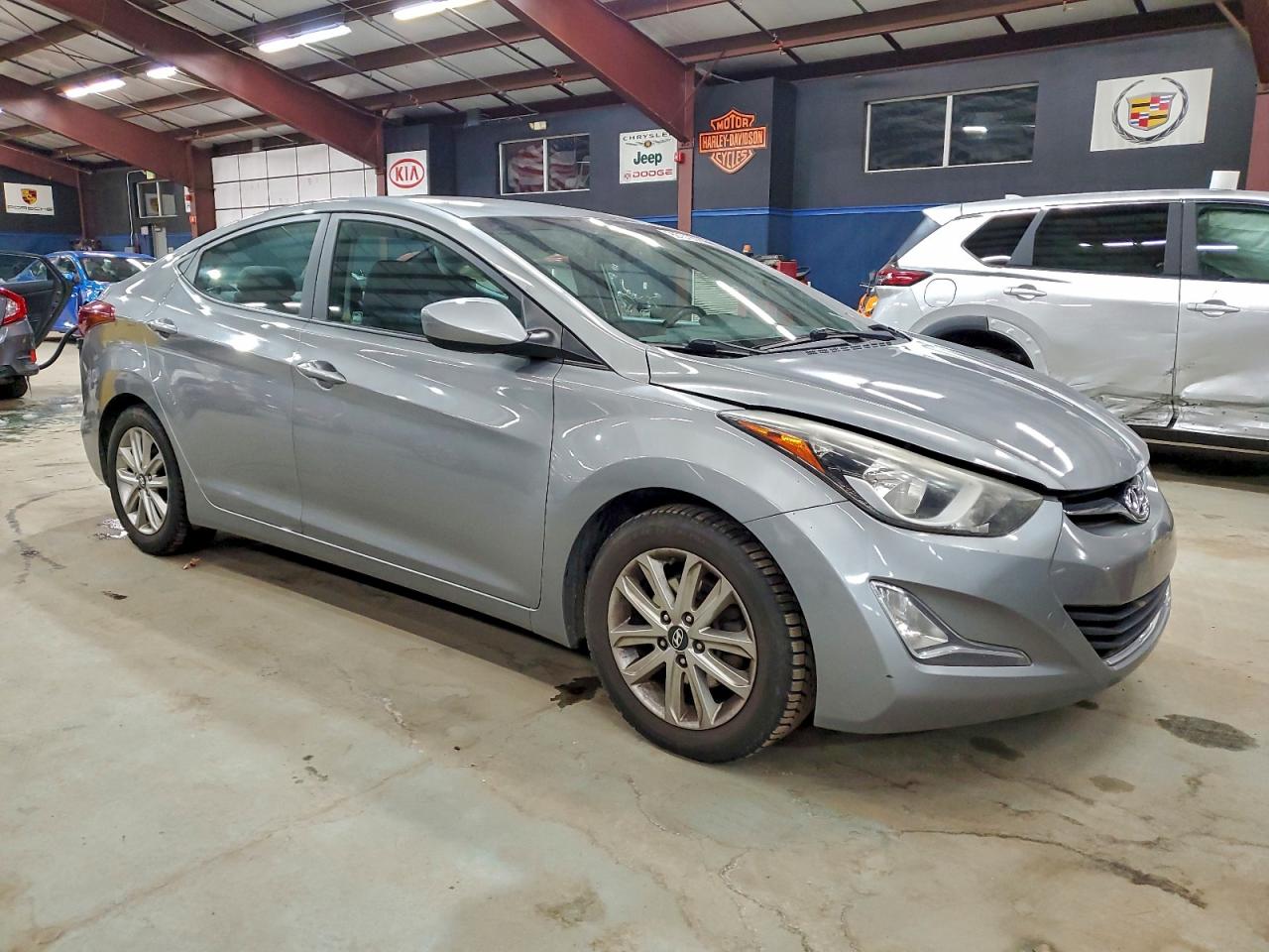 2015 HYUNDAI ELANTRA SE photo 4