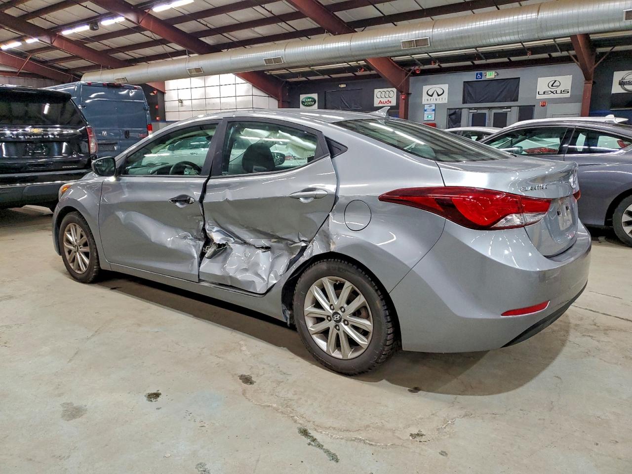 2015 HYUNDAI ELANTRA SE photo 2