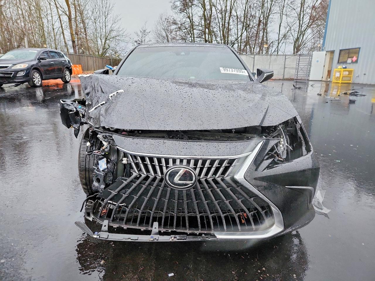 2025 LEXUS ES photo 5