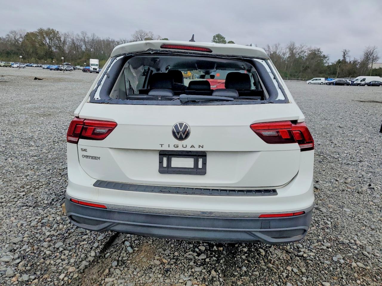 2024 VOLKSWAGEN TIGUAN SE photo 6