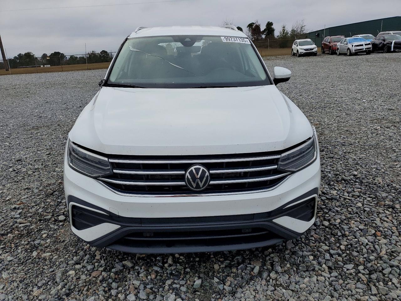 2024 VOLKSWAGEN TIGUAN SE photo 5