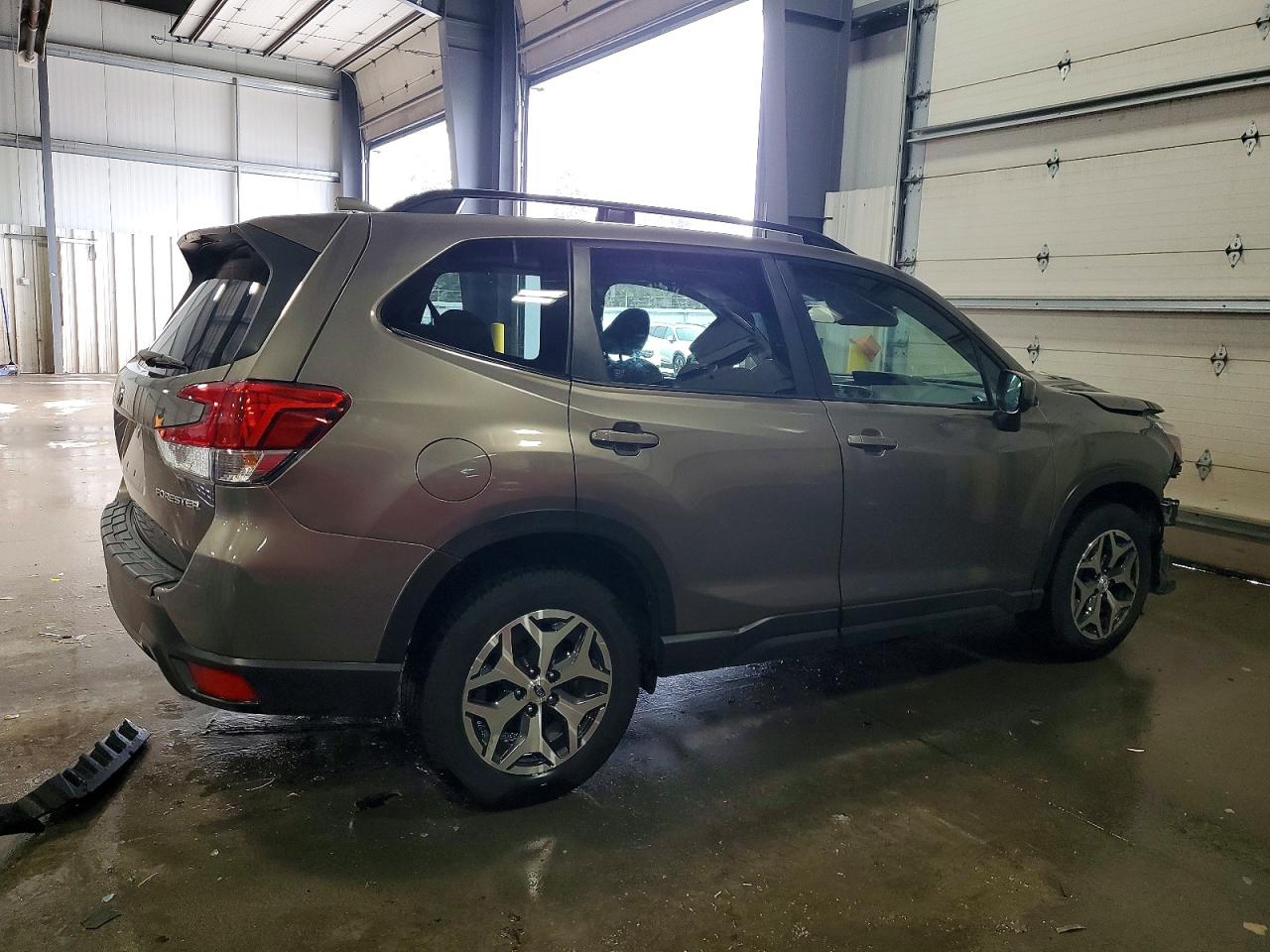 2019 SUBARU FORESTER PREMIUM photo 3