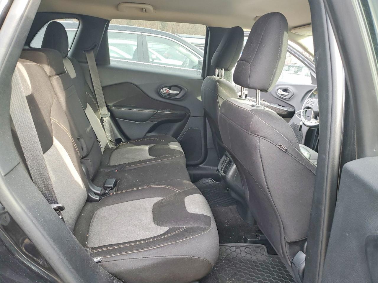 2014 JEEP CHEROKEE LATITUDE photo 11