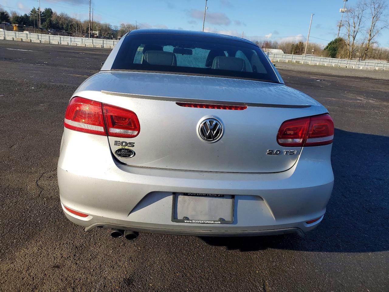 2013 VOLKSWAGEN EOS KOMFORT photo 6