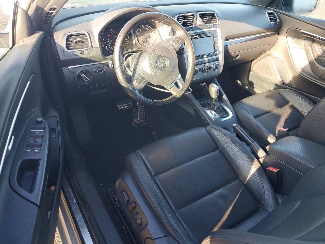 2013 VOLKSWAGEN EOS KOMFORT photo 8