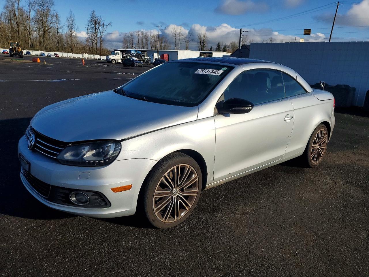 2013 VOLKSWAGEN EOS