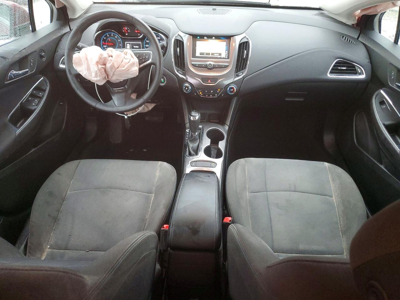 2017 CHEVROLET CRUZE LT photo 8