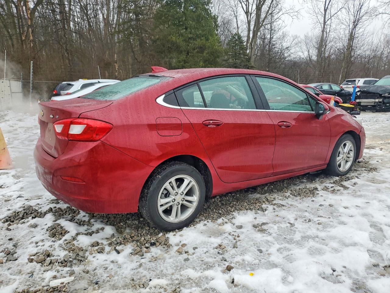 2017 CHEVROLET CRUZE LT photo 3
