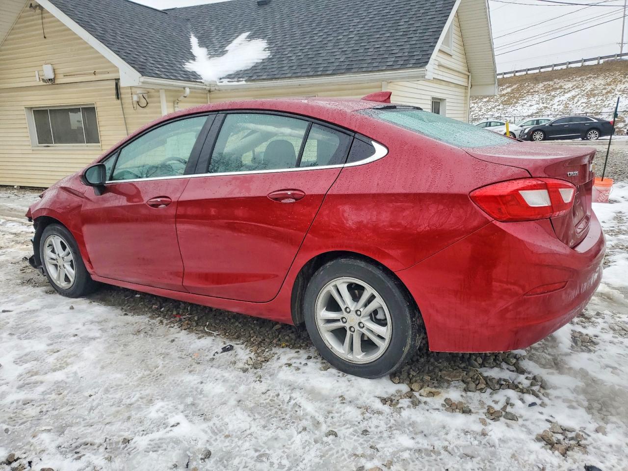 2017 CHEVROLET CRUZE LT photo 2