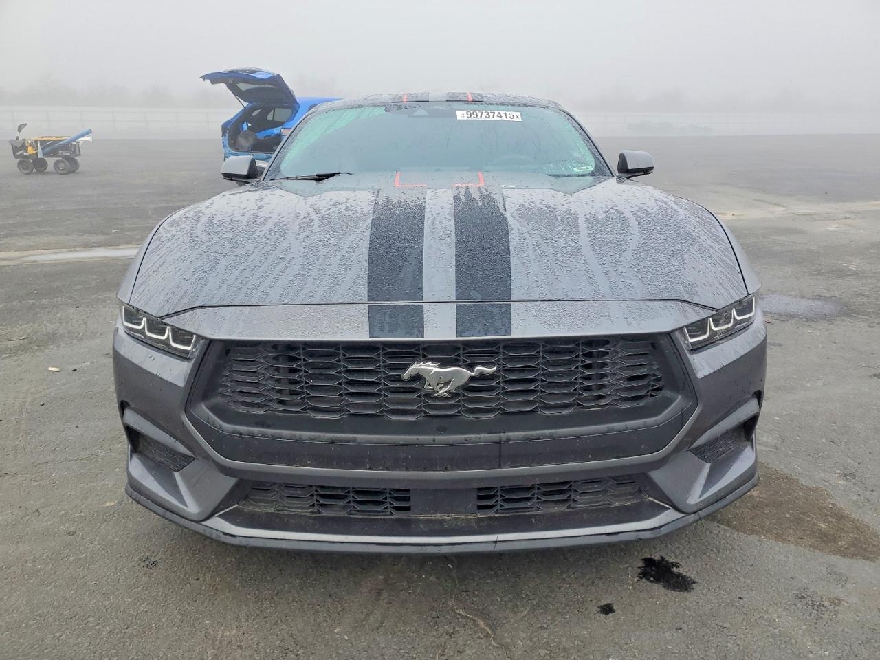 2024 FORD MUSTANG photo 5