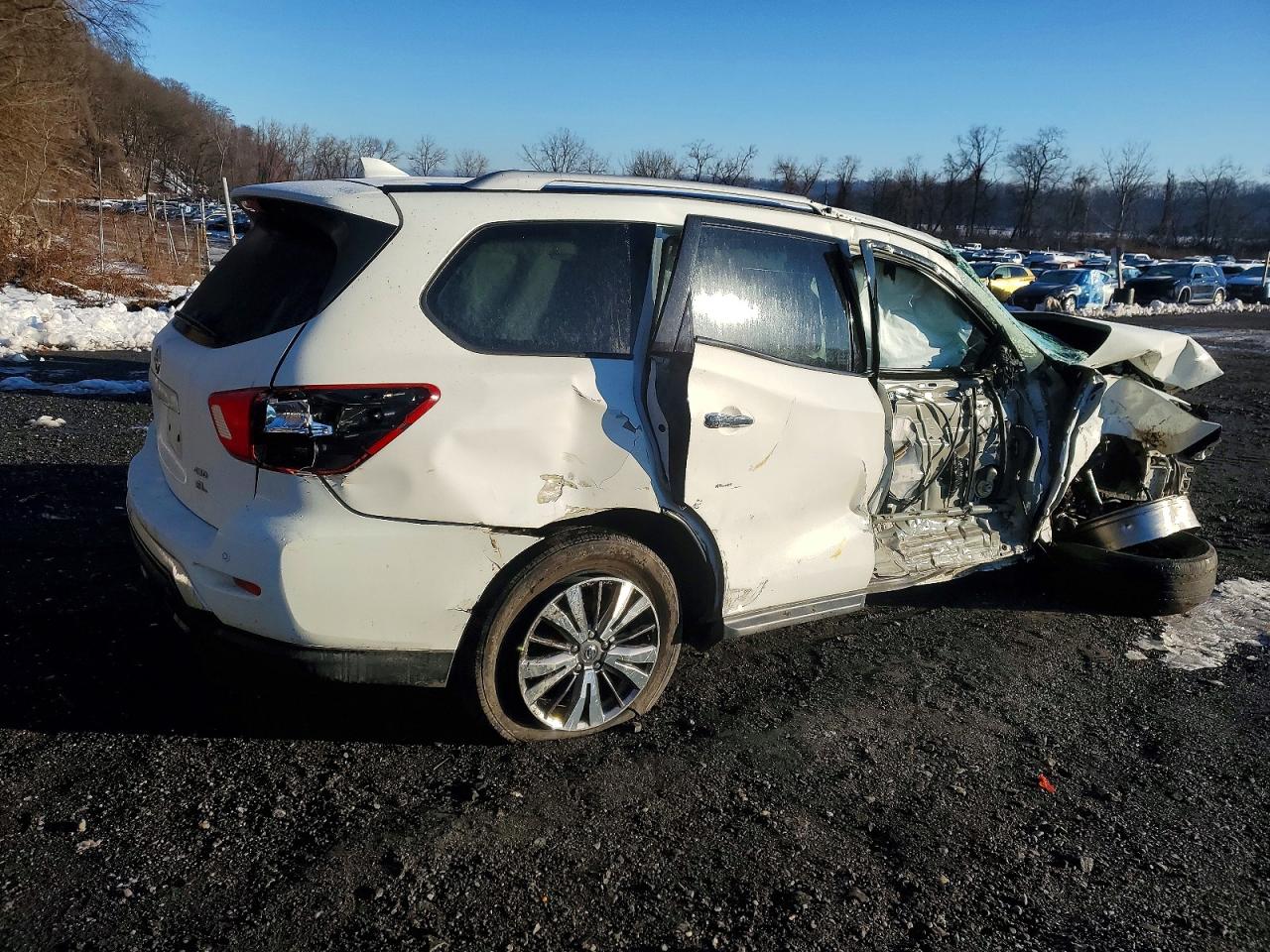 2020 NISSAN PATHFINDER SL photo 3