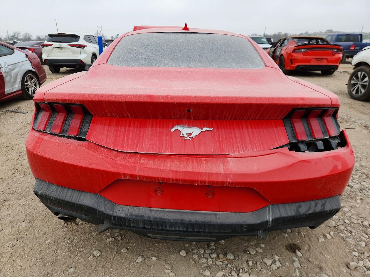 2025 FORD MUSTANG photo 6