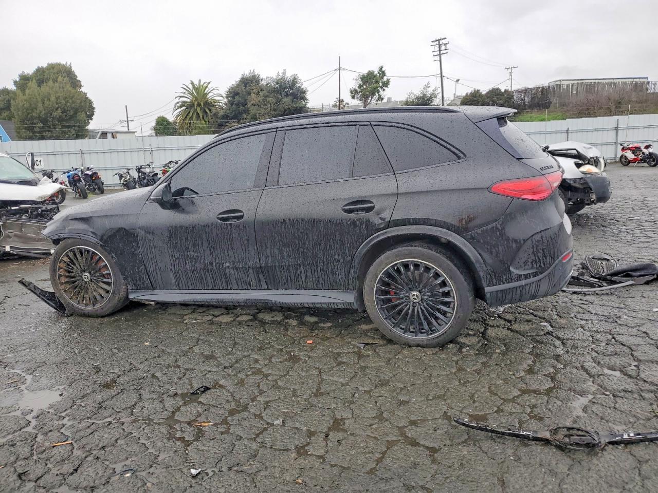 2023 MERCEDES-BENZ GLC 300 4MATIC photo 2